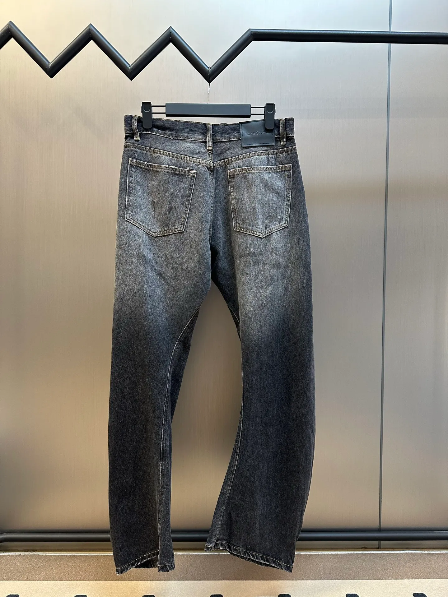 Acne Studios ， ， ， 90 ， 。 ， ， ， ， 。 ， ， 。 + ， ， ， ， 。 size：29.30.31.32